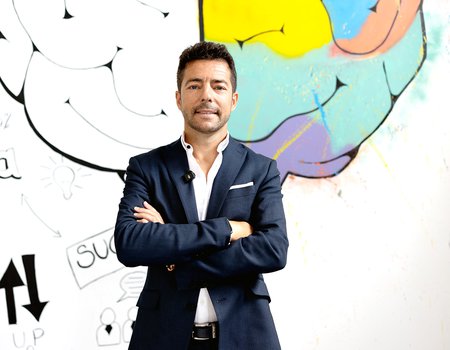 Professor Luís Loures eleito presidente do CCISP